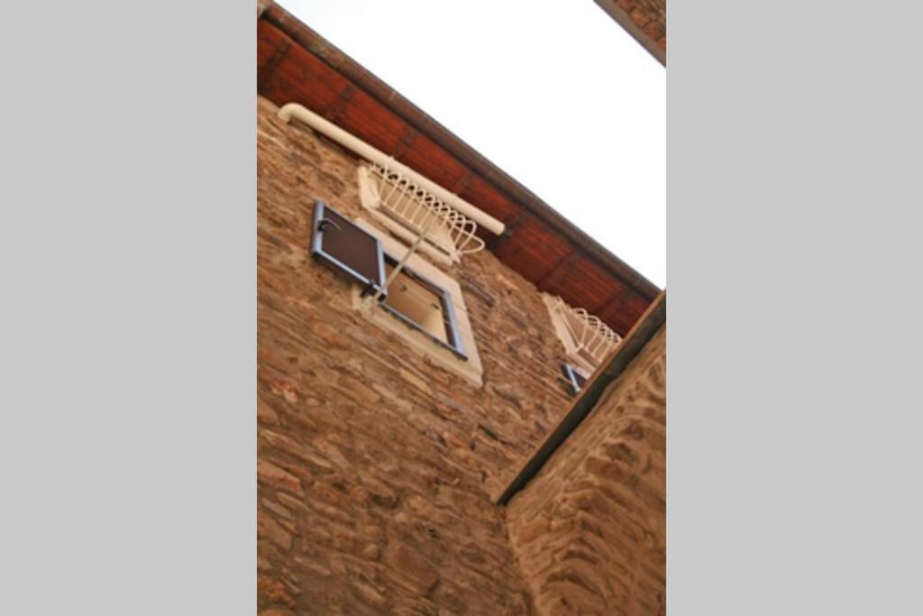 Alloggio Per Vacanze A Isolabona ภายนอก รูปภาพ